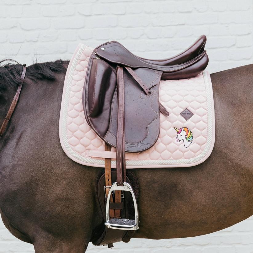 Kentucky Saddle Pad with Plaited Cord Unicorn Dressage - Lys rosa