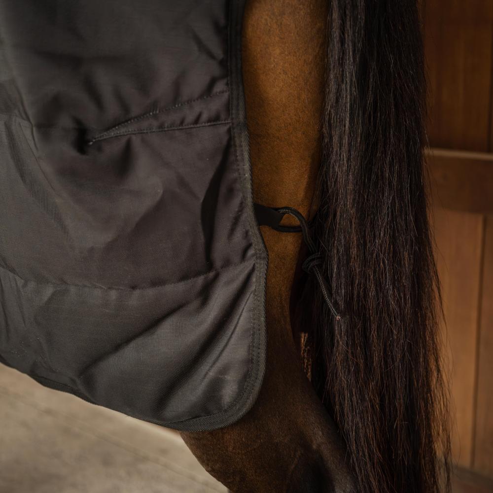 Kentucky Stable Rug Classic with Neck 200gr - Sort