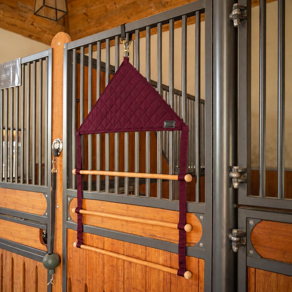 Grooming Deluxe Blanket & Saddle Pad Holder Pro - Bordeaux