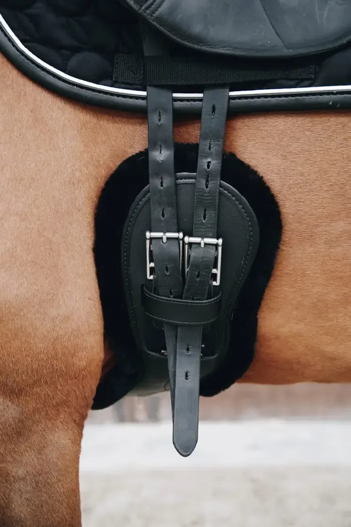 Kentucky Sheepskin Anatomic Short Girth - Løwenborg - Kentucky Horsewear