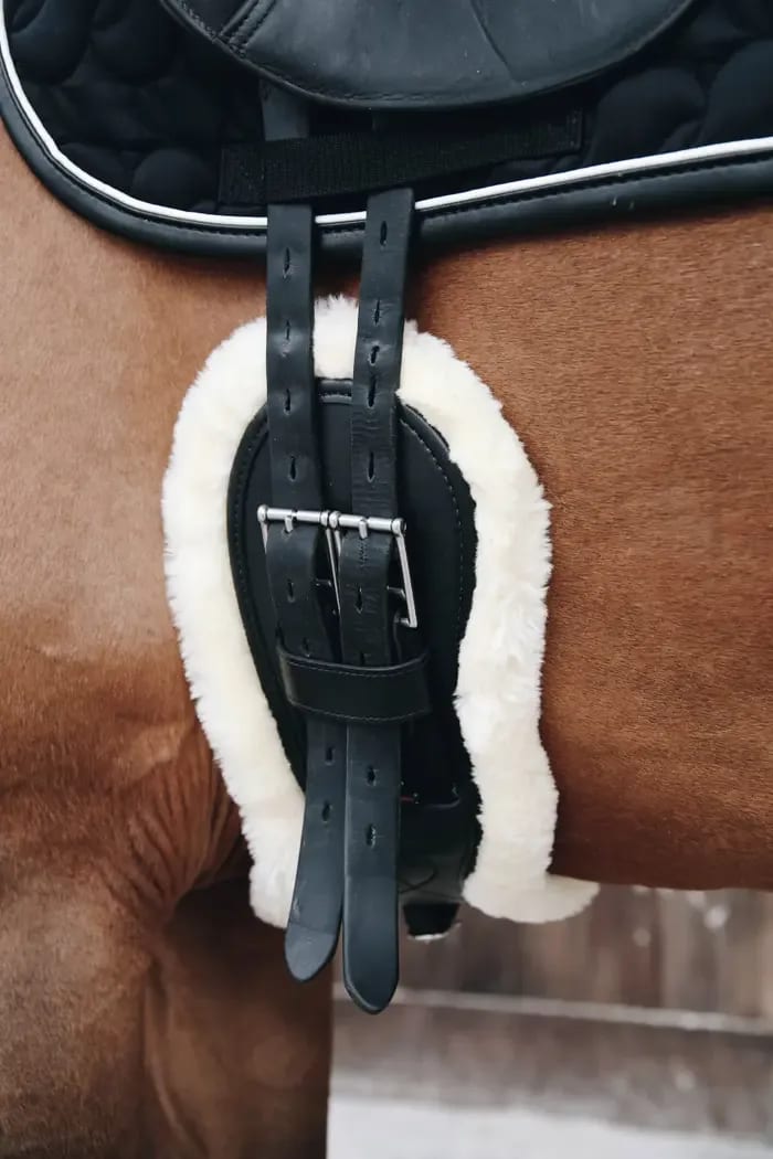 Kentucky Sheepskin Anatomic Short Girth - Løwenborg - Kentucky Horsewear