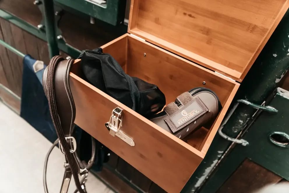 Grooming Deluxe Stable Tack Box - Løwenborg - Grooming Deluxe