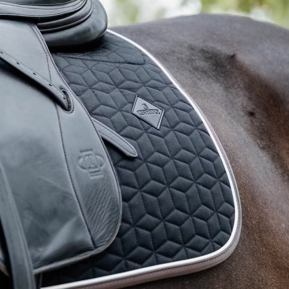 Kentucky Saddle Pad Skin Friendly Dressage - Løwenborg - Kentucky Horsewear
