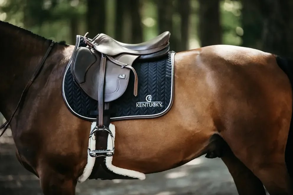 Kentucky Saddle Pad Fishbone Leather Jumping - Løwenborg - Kentucky Horsewear