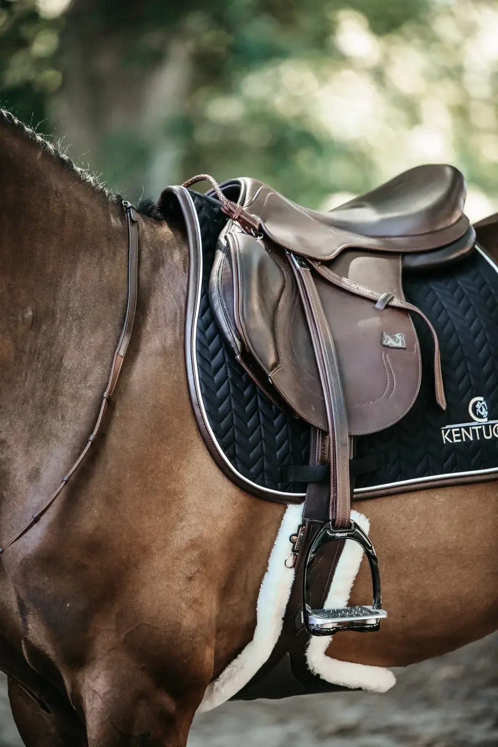 Kentucky Saddle Pad Fishbone Leather Jumping - Løwenborg - Kentucky Horsewear
