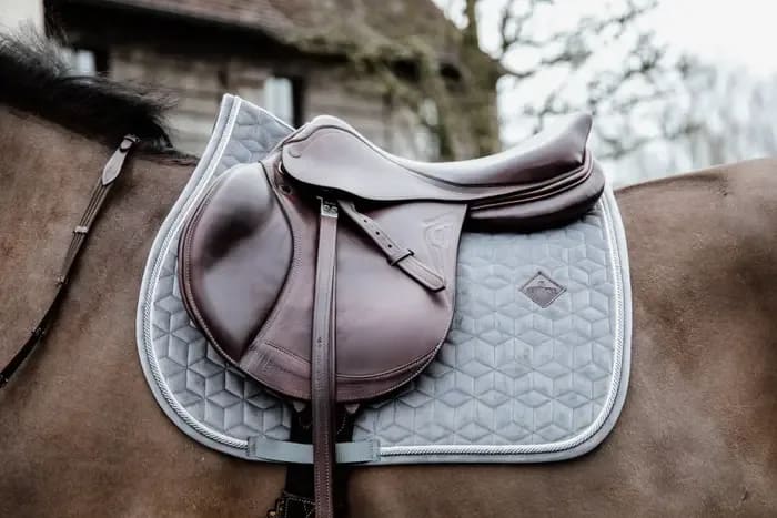 Kentucky Saddle Pad Velvet Jumping - Løwenborg - Kentucky Horsewear