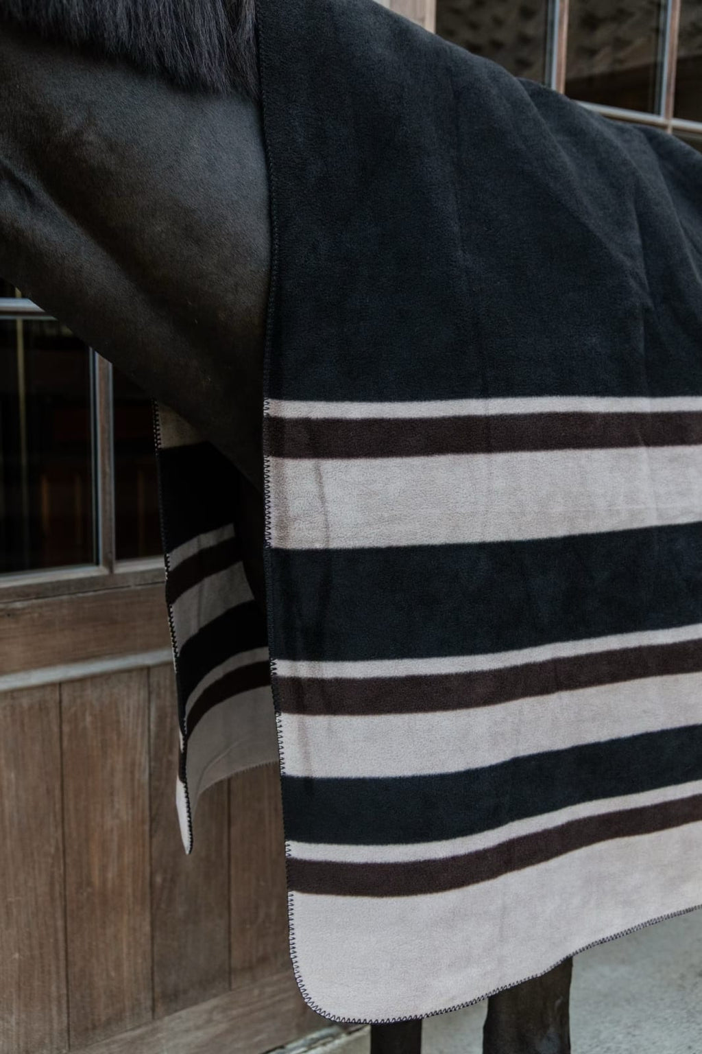 Kentucky Heavy Fleece Rug Square Stripes - Løwenborg - Kentucky Horsewear