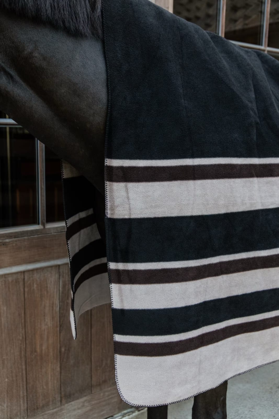 Kentucky Heavy Fleece Rug Square Stripes - Løwenborg - Kentucky Horsewear