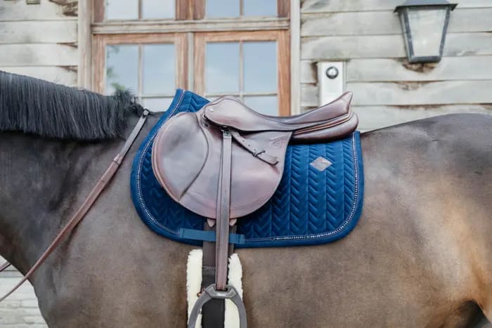 Kentucky Saddle Pad Velvet Pearls Jumping - Løwenborg - Kentucky Horsewear