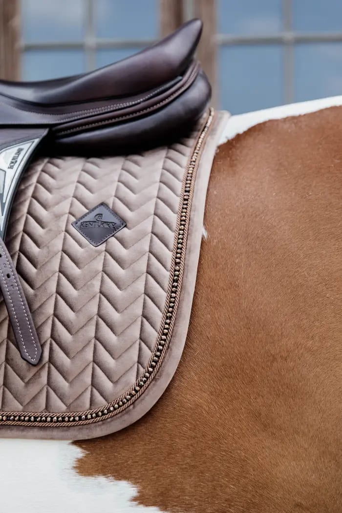 Kentucky Saddle Pad Velvet Pearls Jumping - Løwenborg - Kentucky Horsewear