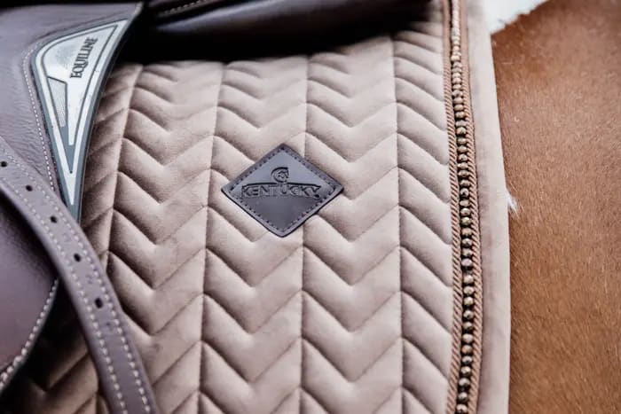 Kentucky Saddle Pad Velvet Pearls Jumping - Løwenborg - Kentucky Horsewear