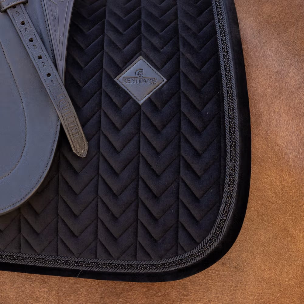 Kentucky Saddle Pad Velvet Mini Pearls Dressage - Løwenborg - Kentucky Horsewear