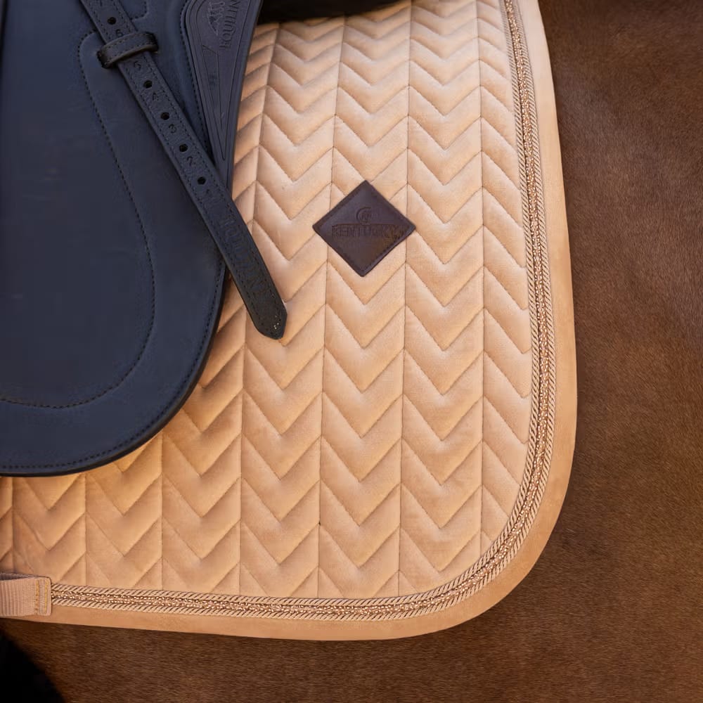 Kentucky Saddle Pad Velvet Mini Pearls Dressage - Løwenborg - Kentucky Horsewear