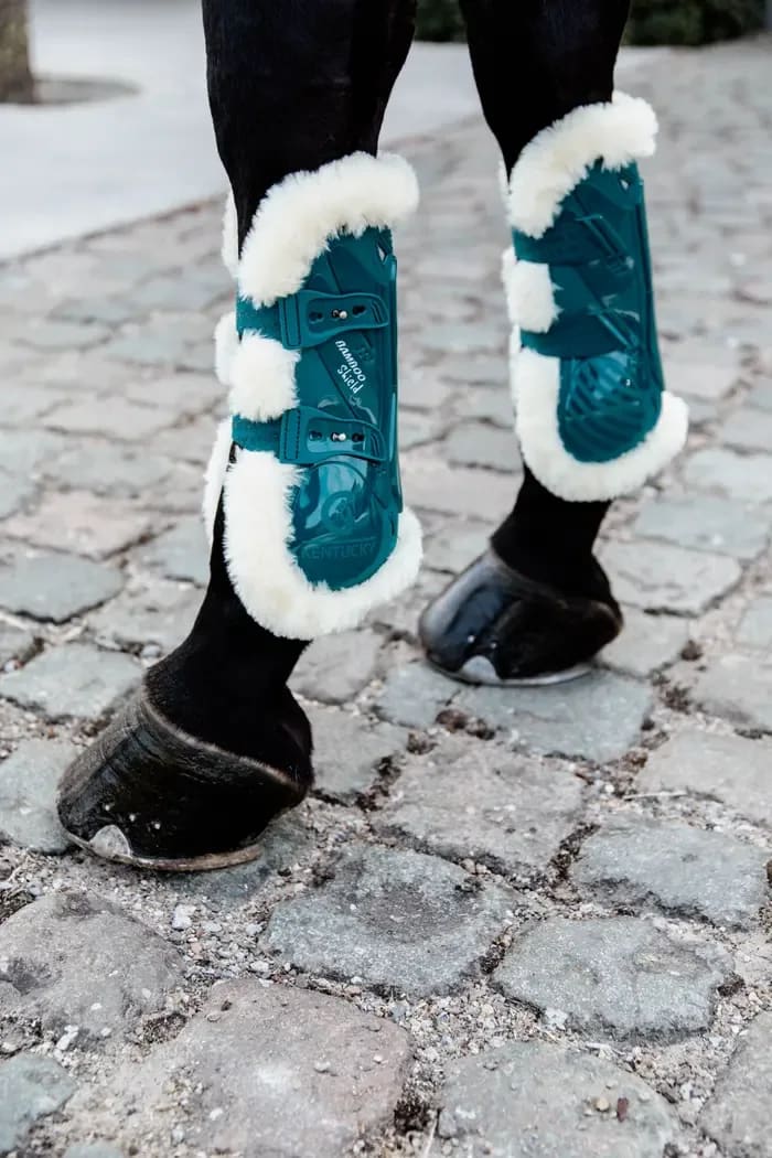 Kentucky Vegan Sheepskin Tendon Boots Bamboo Elastic - Løwenborg - Kentucky Horsewear