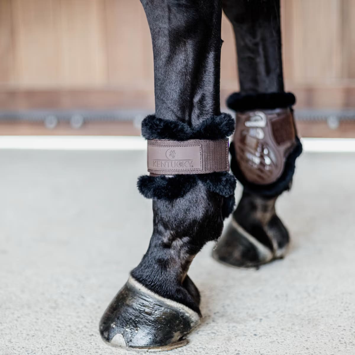 Kentucky Vegan Sheepskin Young Horse Fetlock Boots - Løwenborg - Kentucky Horsewear