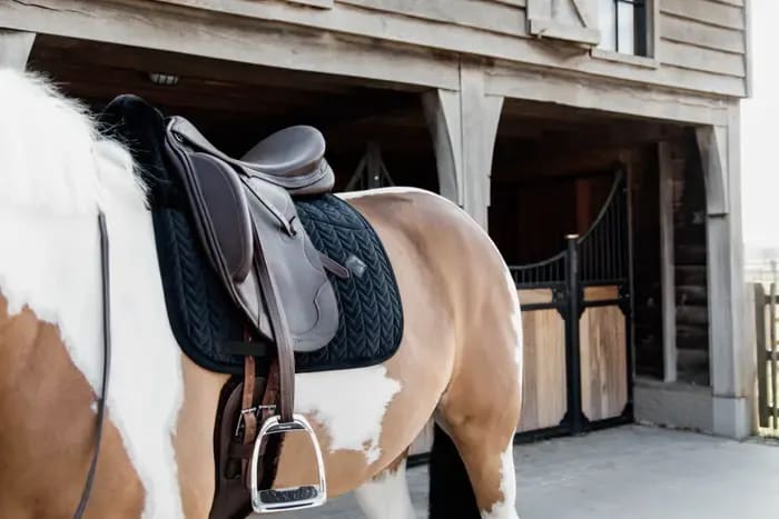 Kentucky Skin Friendly Saddle Pad Velvet Dressage - Løwenborg - Kentucky Horsewear
