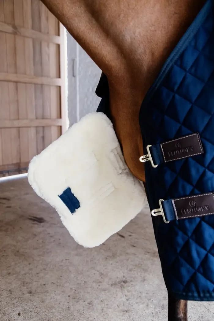 Kentucky Chest Expander Quilted with Sheepskin 2 Buckles - Løwenborg - Kentucky Horsewear