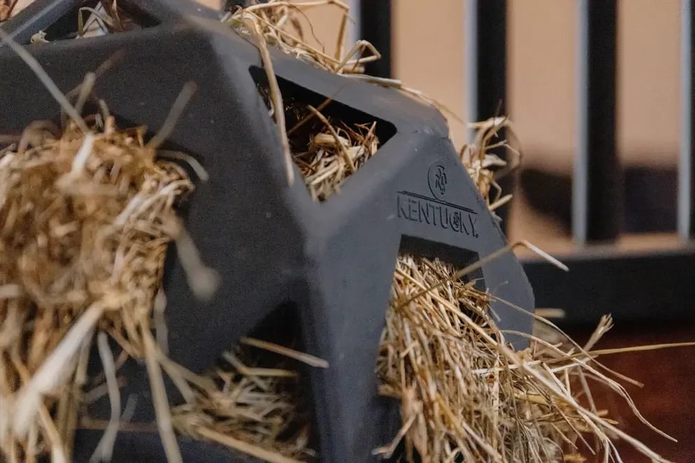Kentucky Relax Horse Play & Hay Ball - Løwenborg - Kentucky Horsewear