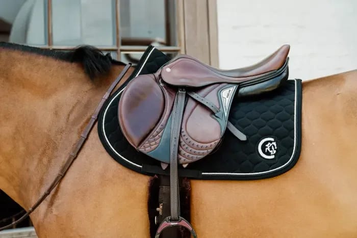 Kentucky Saddle Pad Onion Quilt 3D Logo Jumping - Løwenborg - Kentucky Horsewear