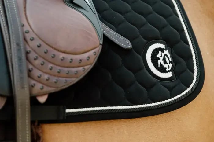 Kentucky Saddle Pad Onion Quilt 3D Logo Jumping - Løwenborg - Kentucky Horsewear