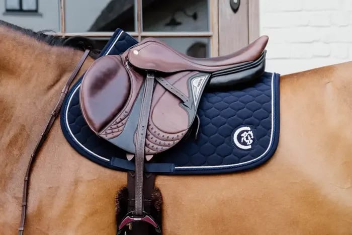Kentucky Saddle Pad Onion Quilt 3D Logo Jumping - Løwenborg - Kentucky Horsewear