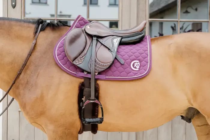 Kentucky Saddle Pad Onion Quilt 3D Logo Jumping - Løwenborg - Kentucky Horsewear