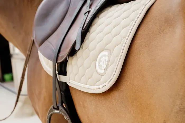 Kentucky Saddle Pad Onion Quilt 3D Logo Jumping - Løwenborg - Kentucky Horsewear