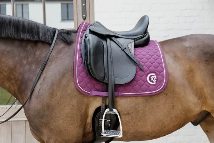 Kentucky Saddle Pad Onion Quilt 3D Logo Dressage