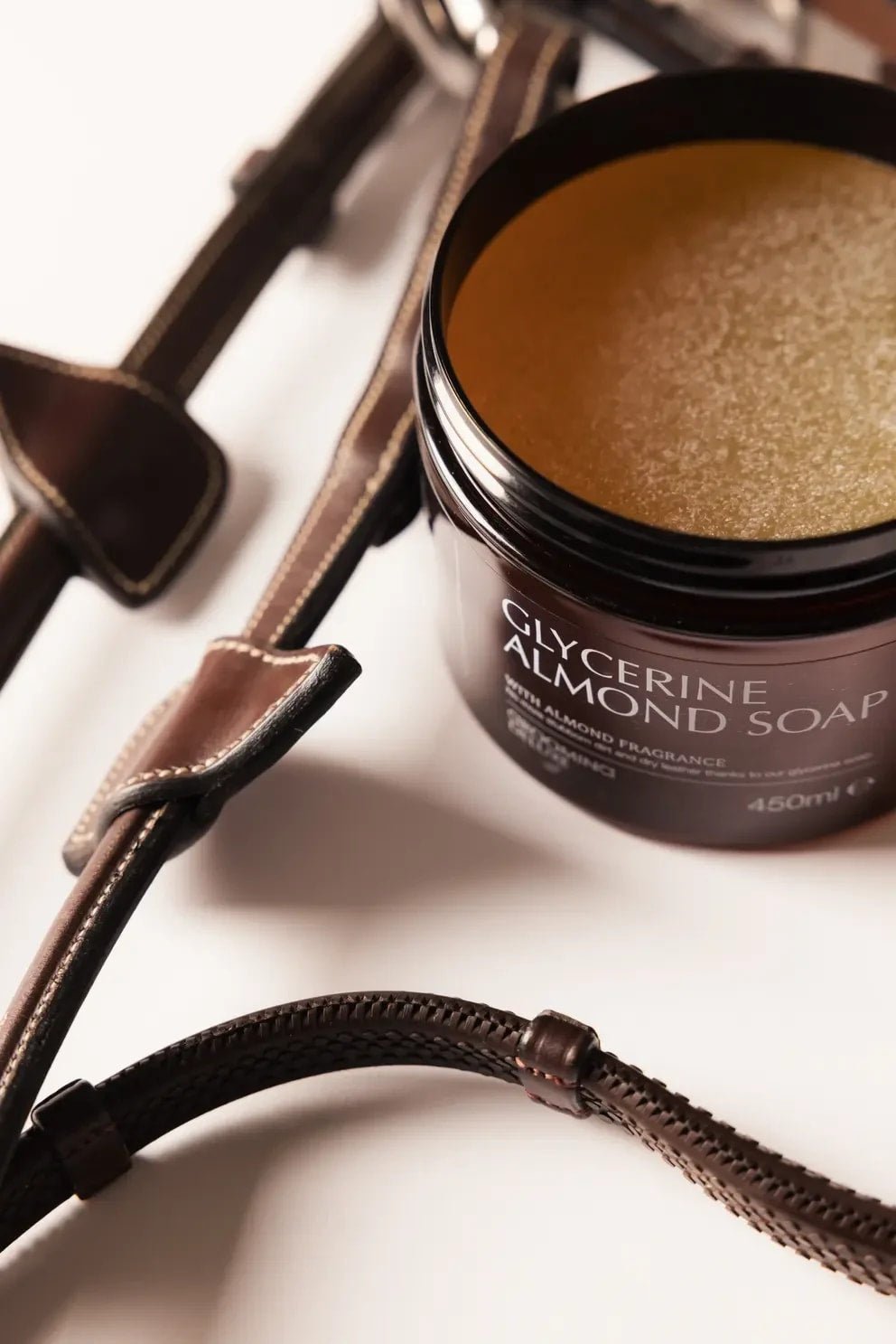 Grooming Deluxe Glycerine Almond Soap - Løwenborg - Grooming Deluxe