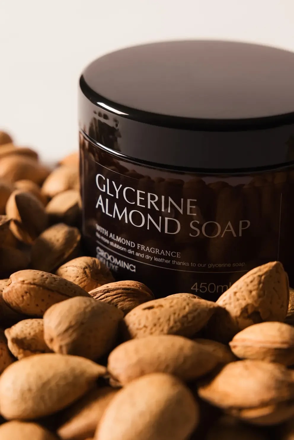 Grooming Deluxe Glycerine Almond Soap