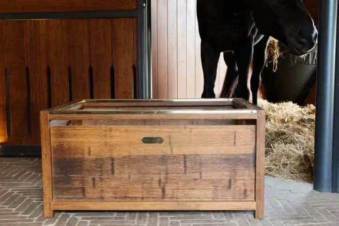 Grooming Deluxe Bamboo Slow Feeder - Løwenborg - Grooming Deluxe