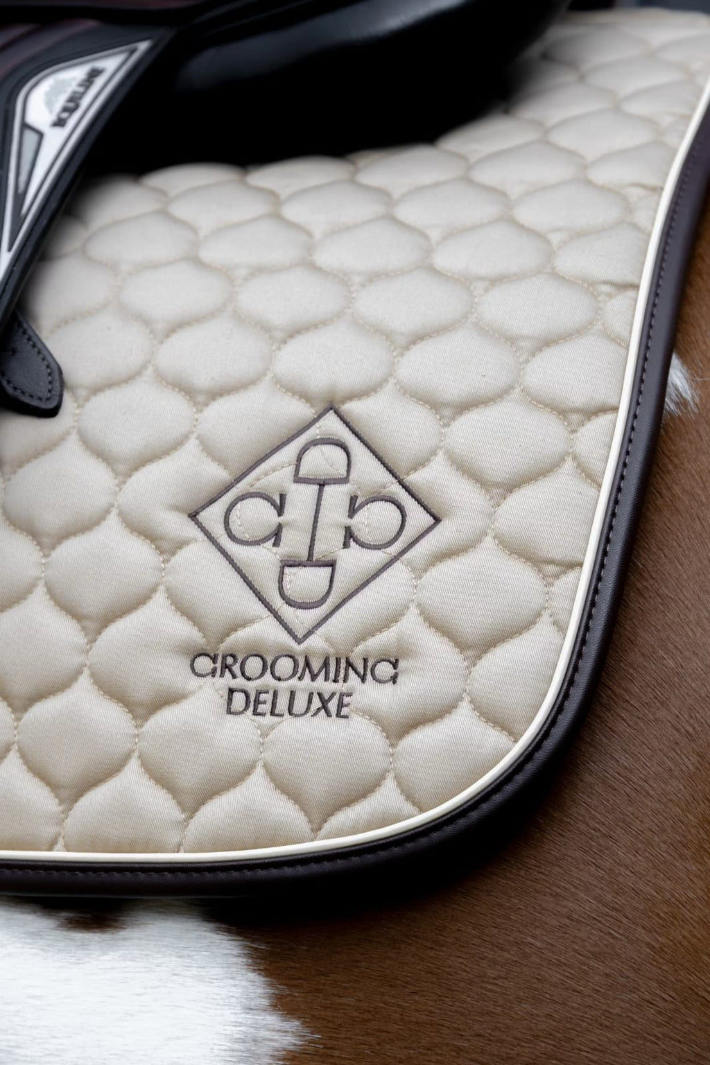 Grooming Deluxe Saddle Pad SJ - Løwenborg - Grooming Deluxe