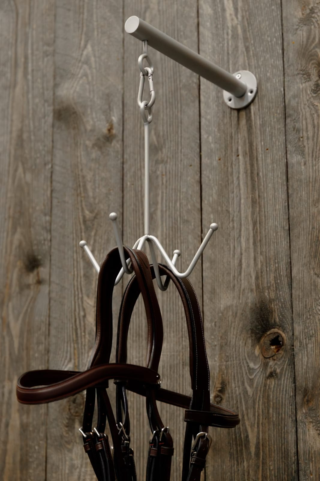 Grooming Deluxe Bridle Hook 4 Prong w/ Wall Attachment - Løwenborg - Grooming Deluxe