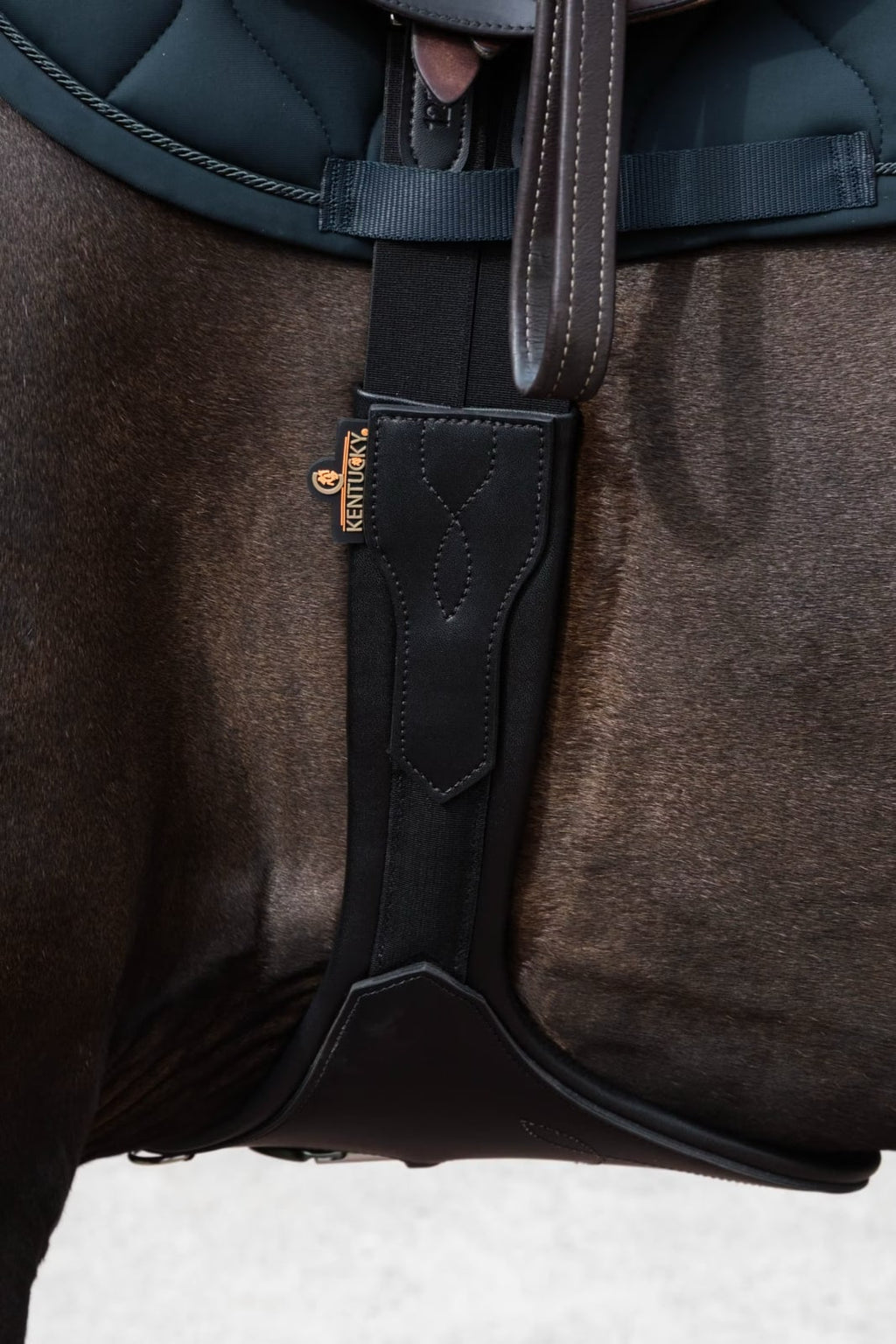 Kentucky Anatomic Stud Girth - Løwenborg - Kentucky Horsewear