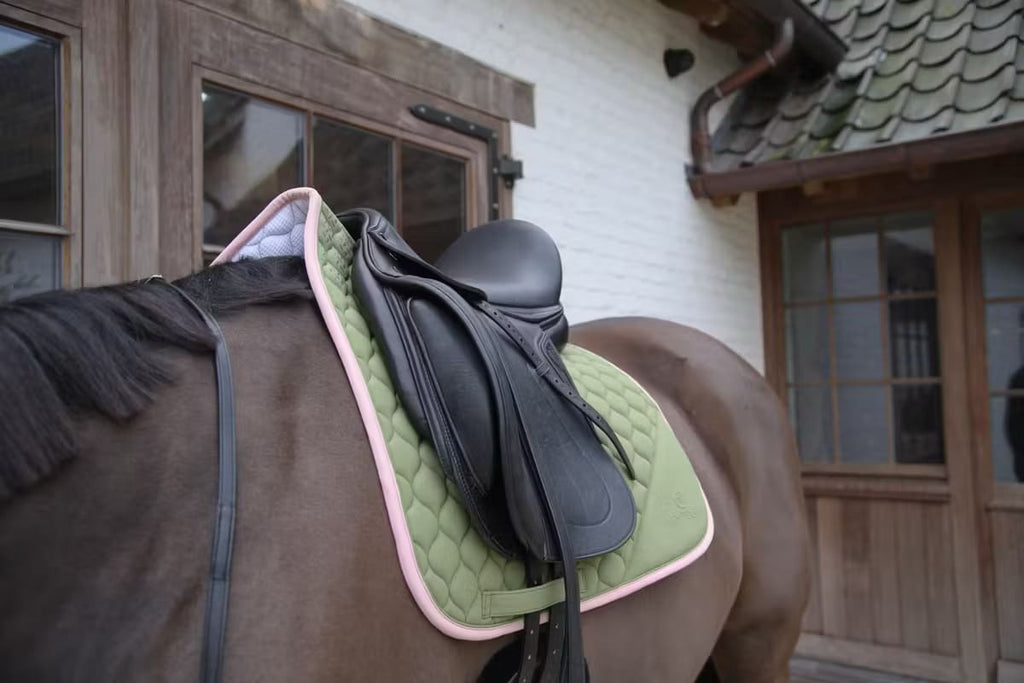 Kentucky Saddle Pad Softshell Onion Quilt Dressage - Løwenborg - Kentucky Horsewear