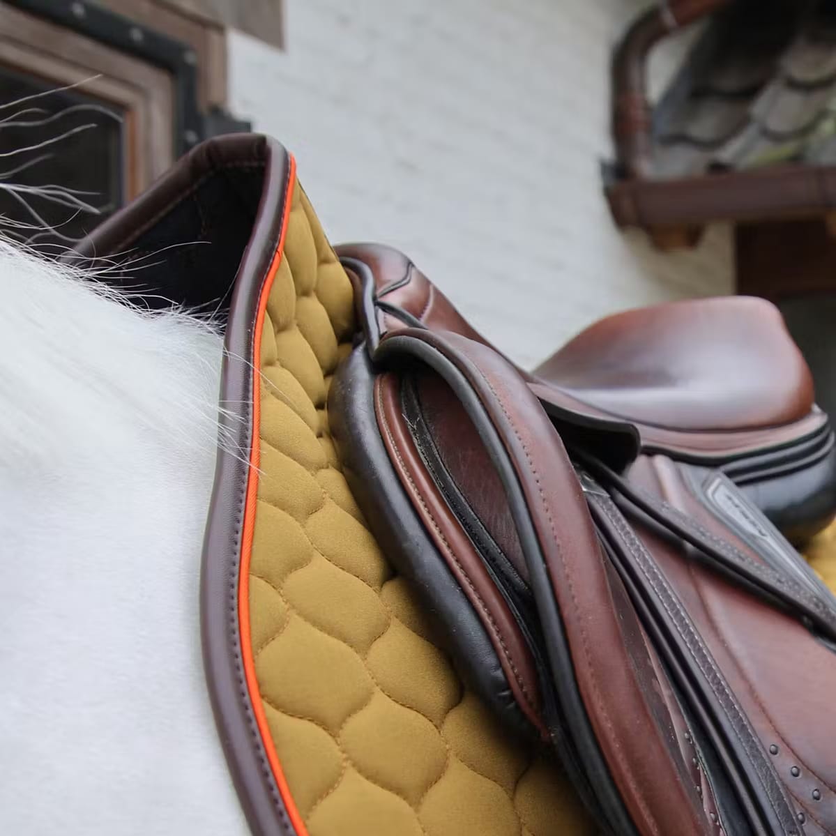 Kentucky Saddle Pad Onion Quilt Neon Leather Jumping - Løwenborg - Kentucky Horsewear