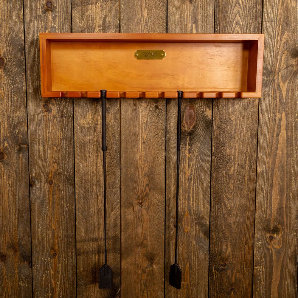 Grooming Deluxe Whip Holder Straight - 66,5x20cm - Løwenborg - Grooming Deluxe