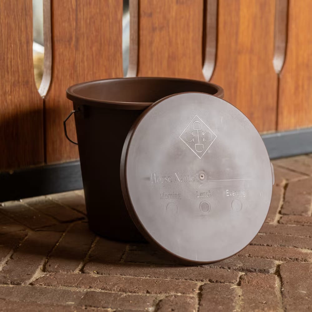 Grooming Deluxe Bucket with Lid - 5L - Løwenborg - Grooming Deluxe
