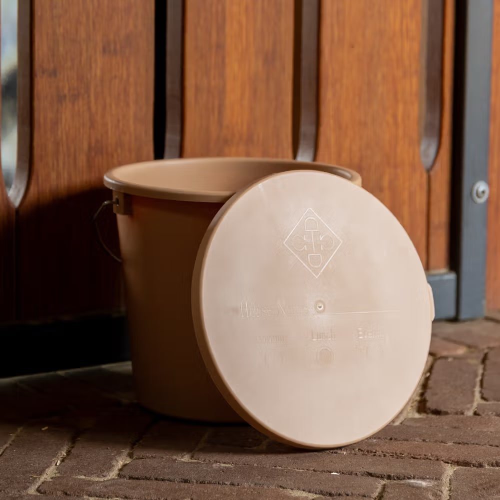 Grooming Deluxe Bucket with Lid - 5L - Løwenborg - Grooming Deluxe