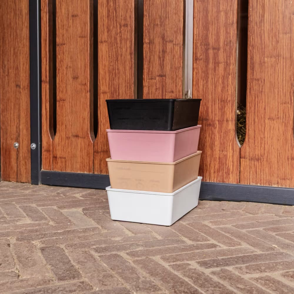 Grooming Deluxe Horsefeed Box with Lid - Løwenborg - Grooming Deluxe