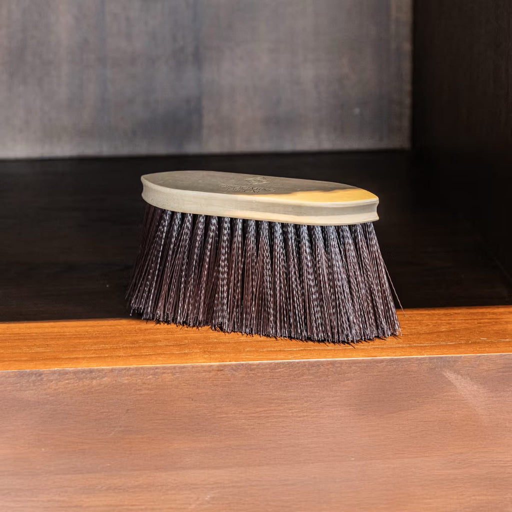 Grooming Deluxe Wooden Classic Brush Long Soft - Løwenborg - Grooming Deluxe