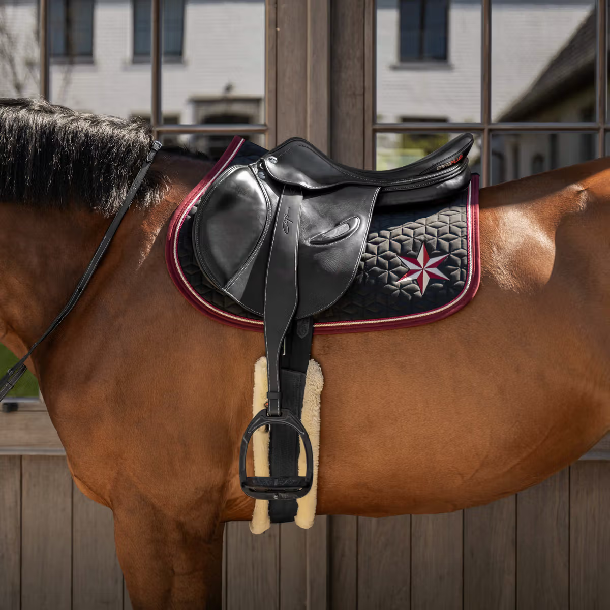Dyon Leather Stirrup Strap Mono - Sort