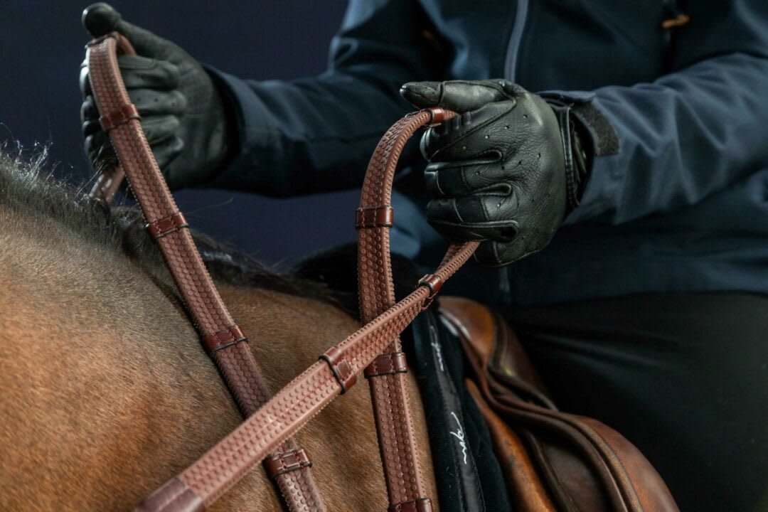 Dyon 13mm Rubber Reins With 7 Leather Loops New English Collection