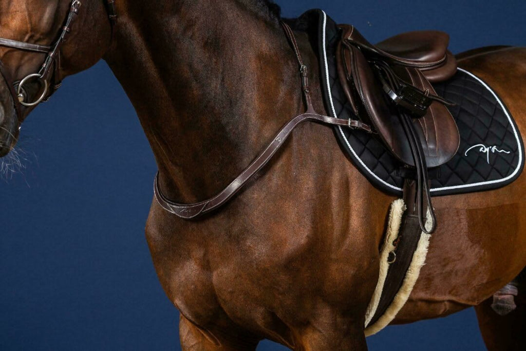 Dyon Breast Collar US Collection - Løwenborg - Dy'on