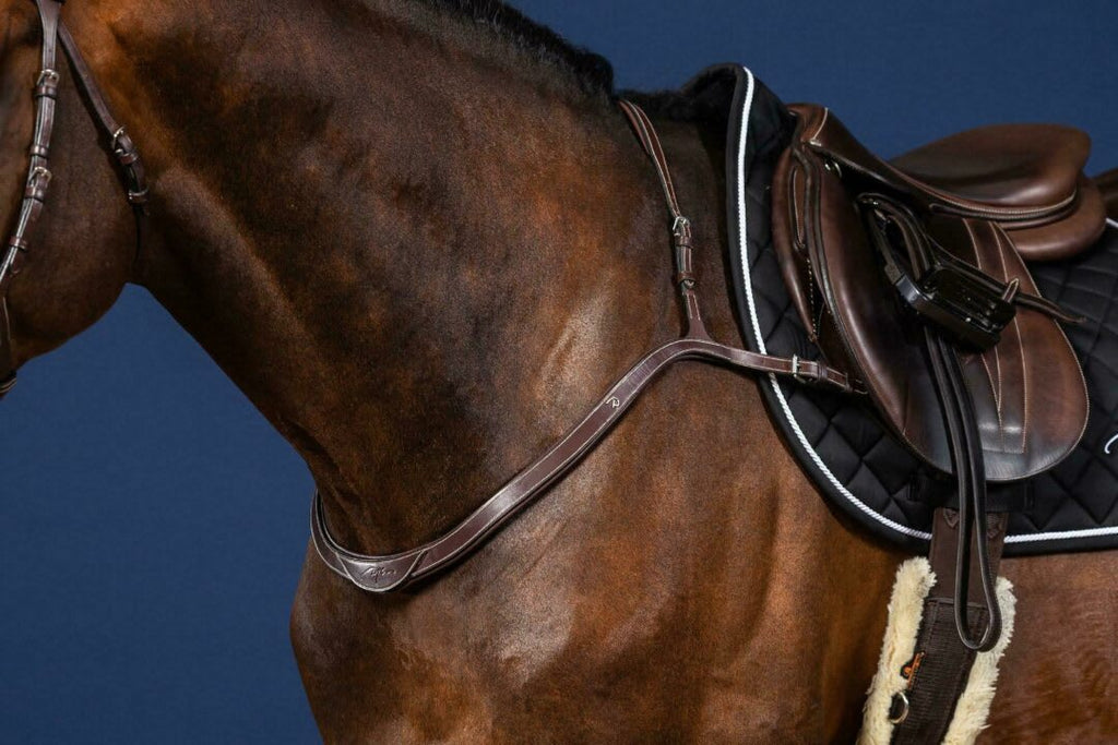 Dyon Breast Collar US Collection - Løwenborg - Dy'on
