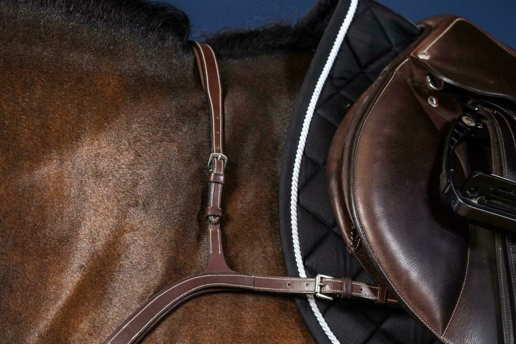 Dyon Breast Collar US Collection - Løwenborg - Dy'on