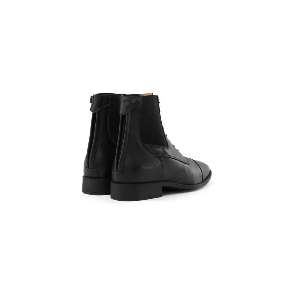 Dyon Short Boots Front Laces - Løwenborg - Dy'on