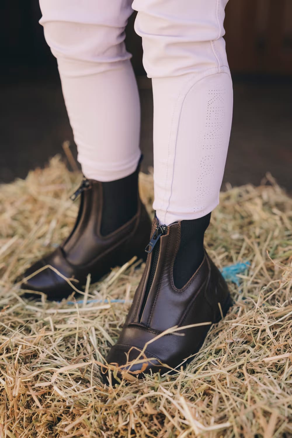 Dyon Short Boots Front Zipper - Løwenborg - Dy'on