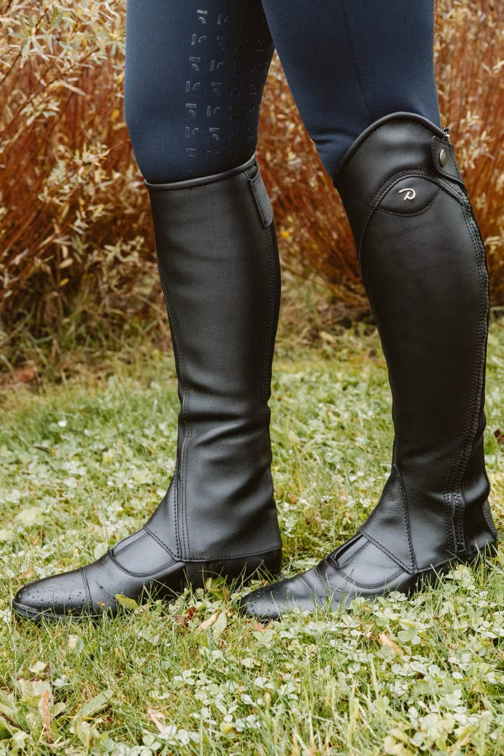 Dyon Short Boots Front Zipper - Løwenborg - Dy'on