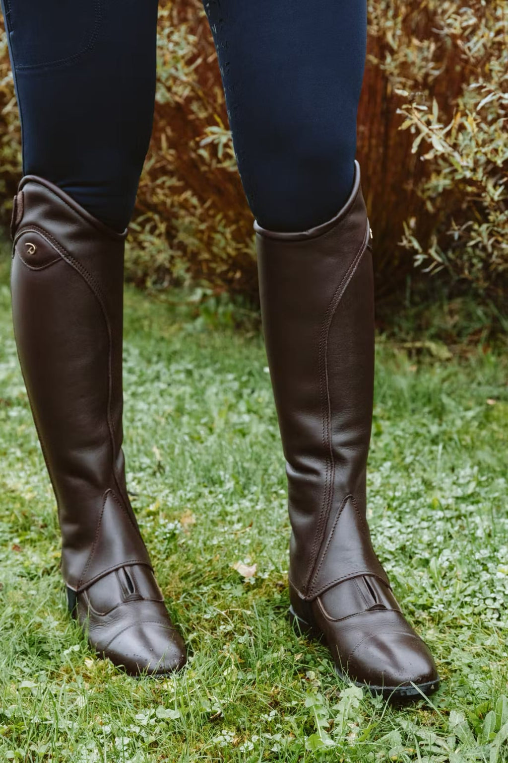 Dyon Short Boots Front Zipper - Løwenborg - Dy'on